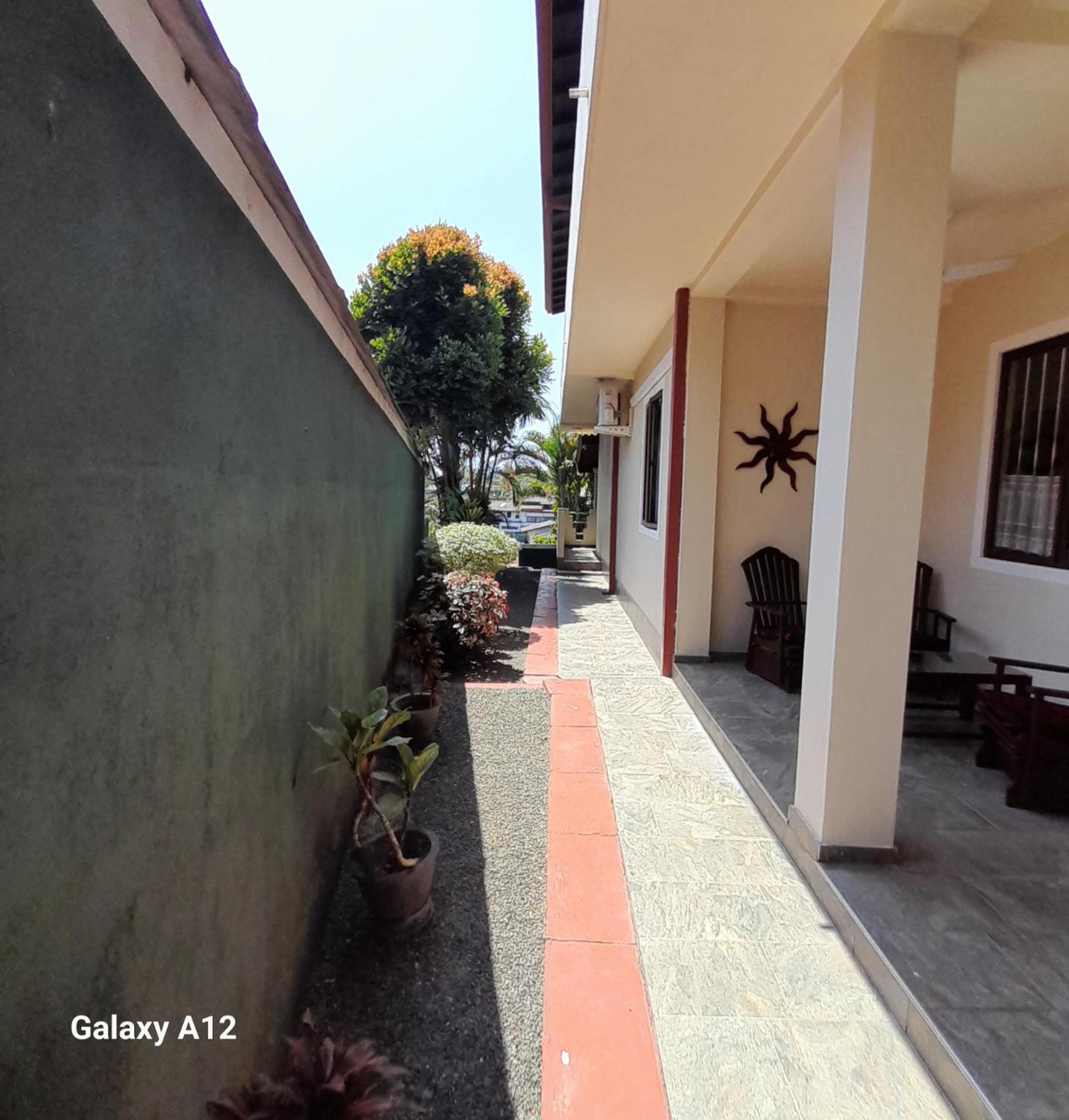 Slg Villa Hikkaduwa Exterior photo